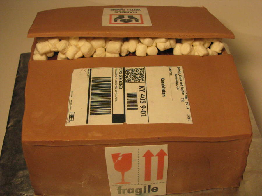 Moving Away Cake/box