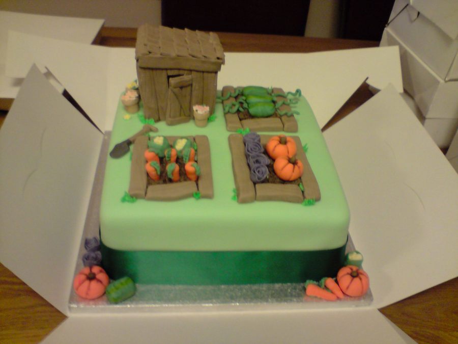 Allotment Cake - CakeCentral.com