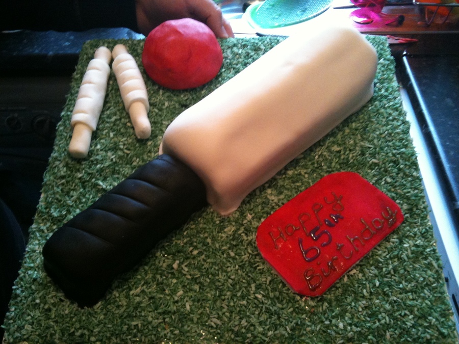 Cricket Bat Cake