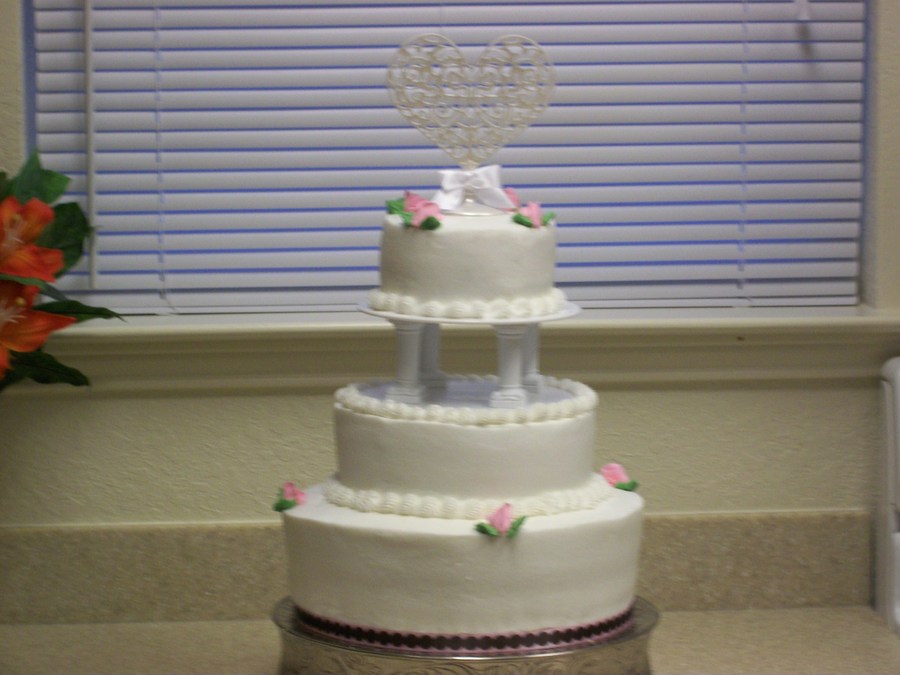 Round Wedding Cake