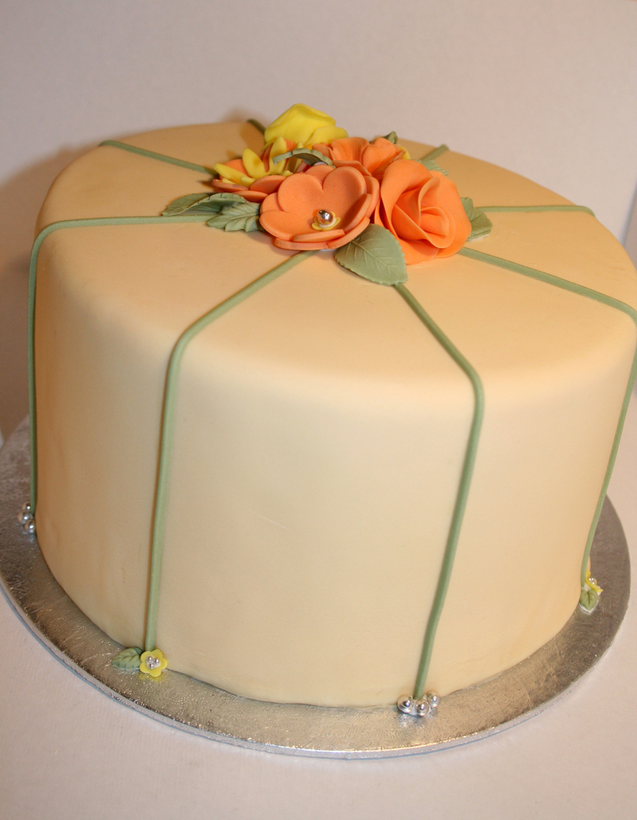My 1St Layer Cake With Fondant And Gumpaste Flowers