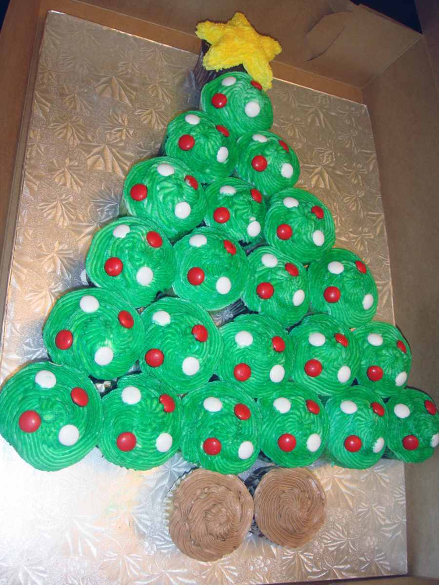 Christmas Tree Cupcake Cake V2
