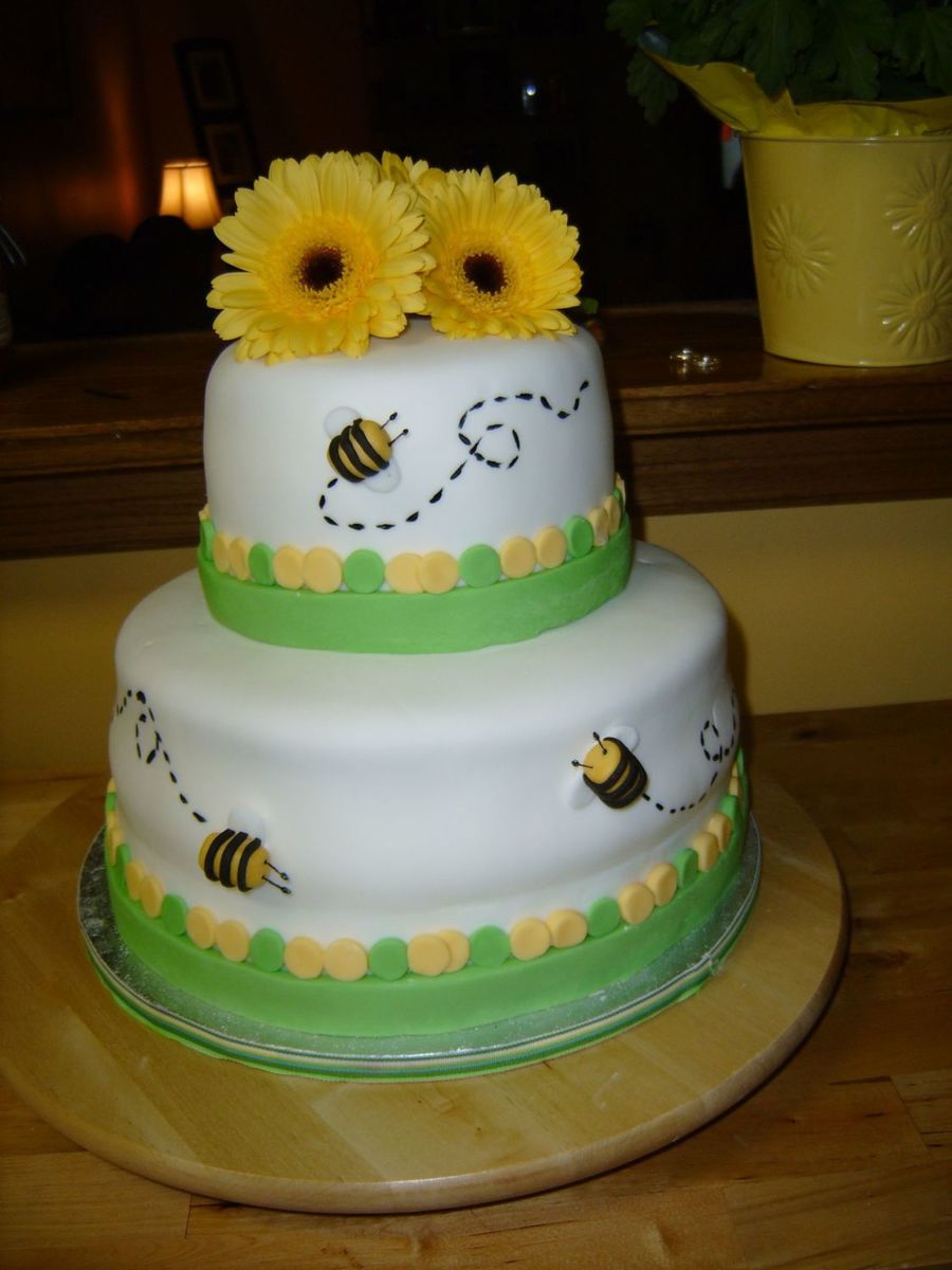 Bumble Bee Bridal Shower Cake