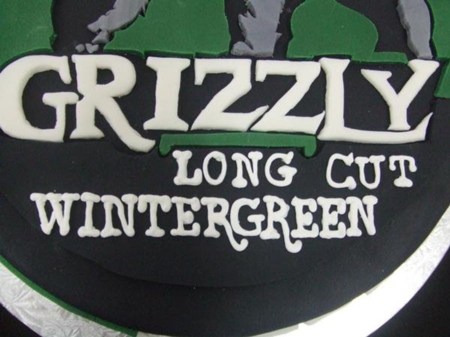 Grizzly Wintergreen Dip Can Cake