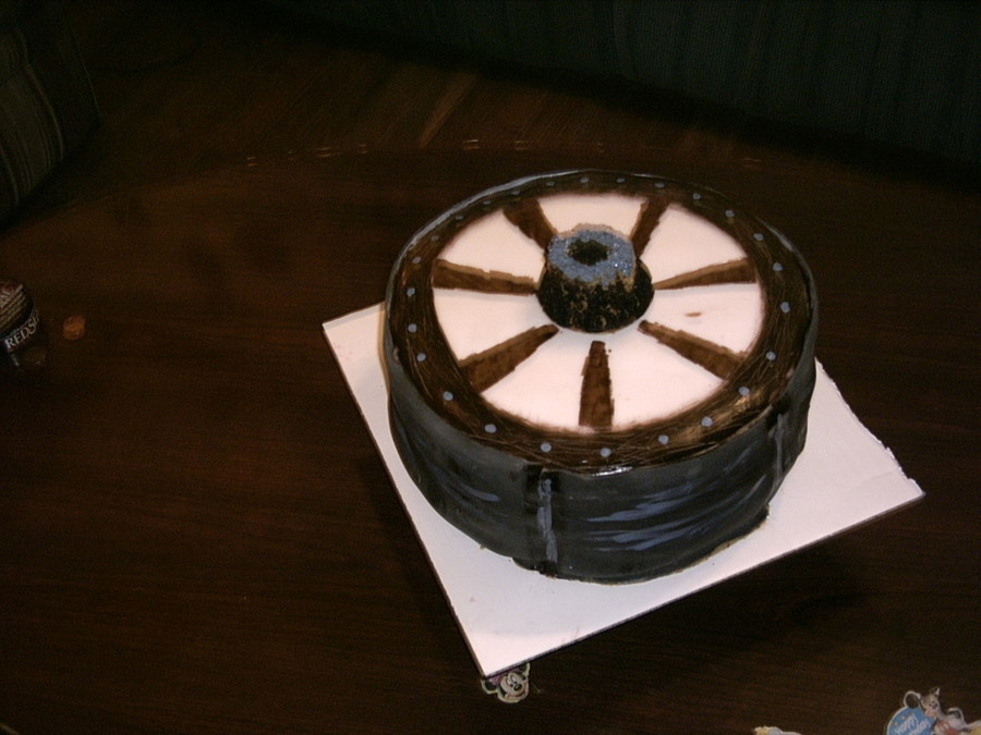 Wagon Wheel Cake