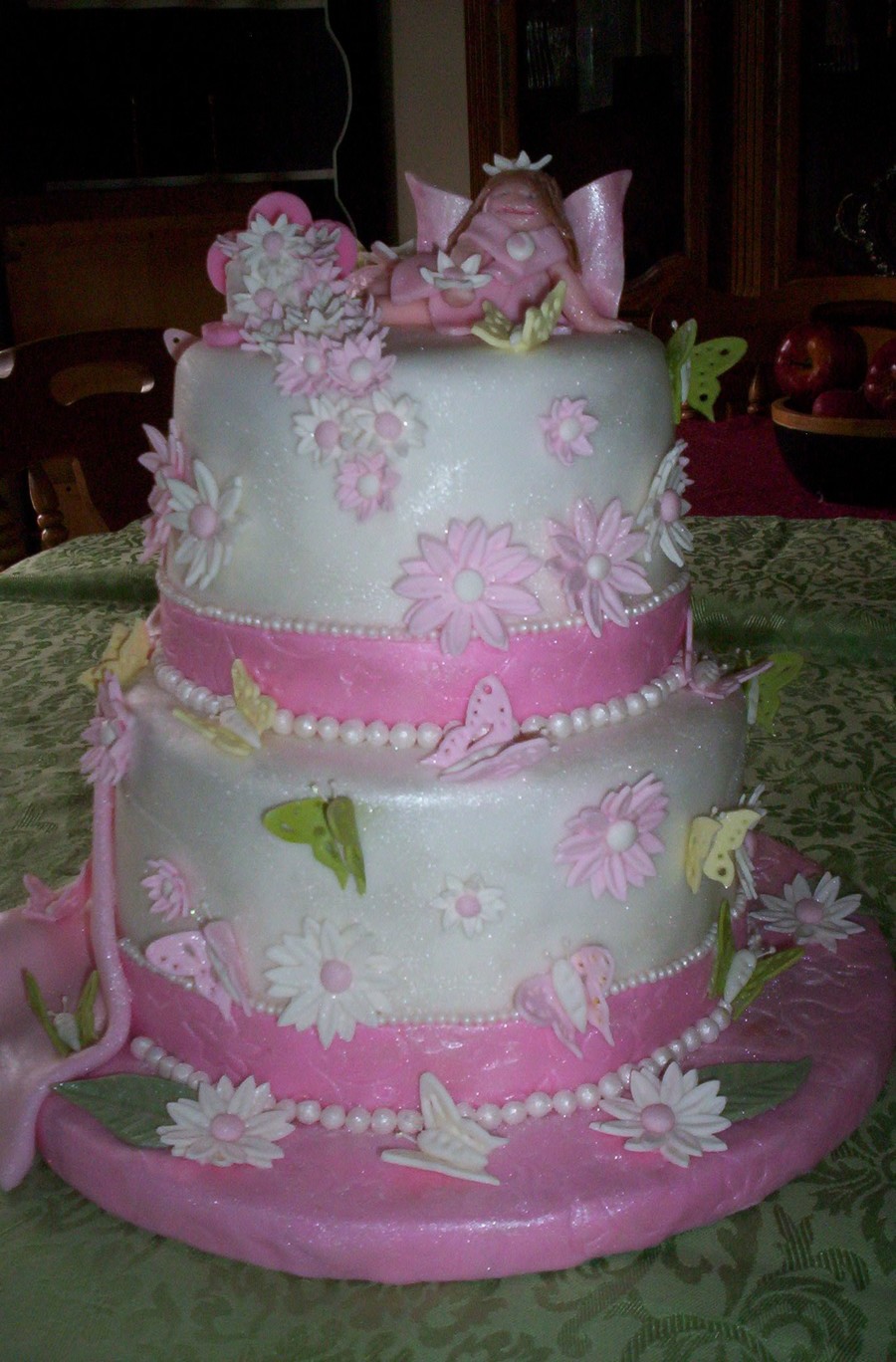 Pink Daisy Cake