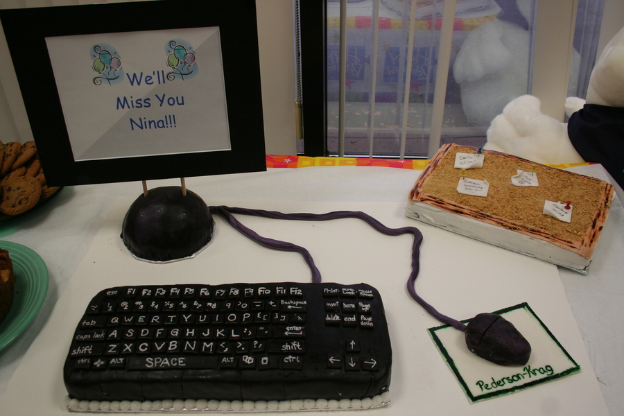 Computer Cake For Retirement - CakeCentral.com