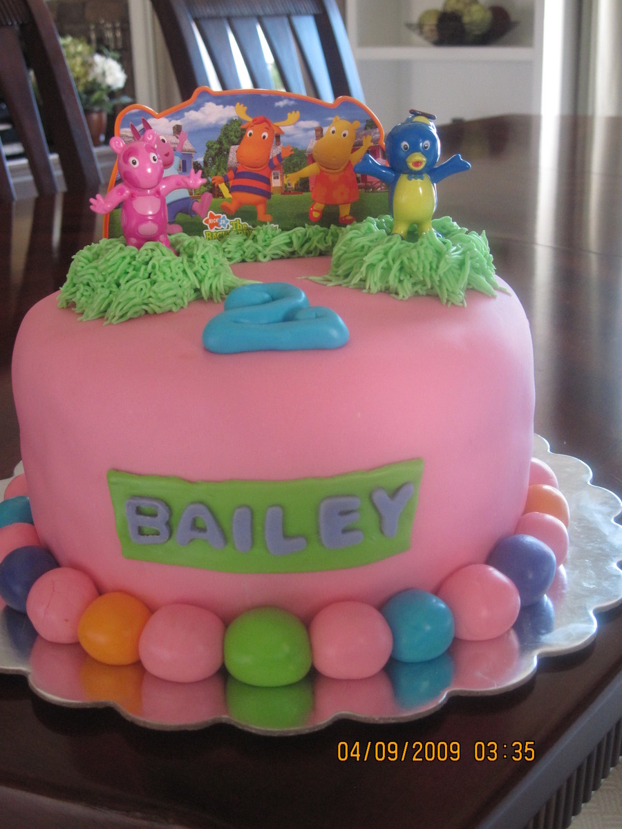 Backyardigans Cake - CakeCentral.com