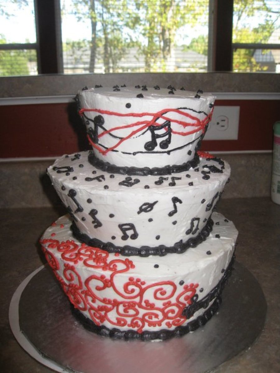 Music Notes Cake