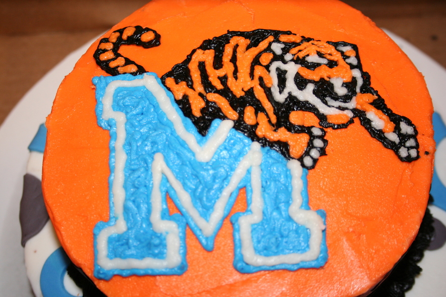 University Of Memphis Cake