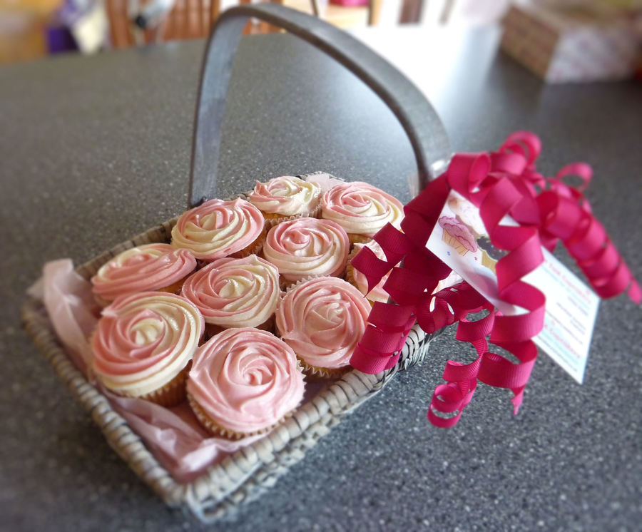 Cupcake Gift Basket