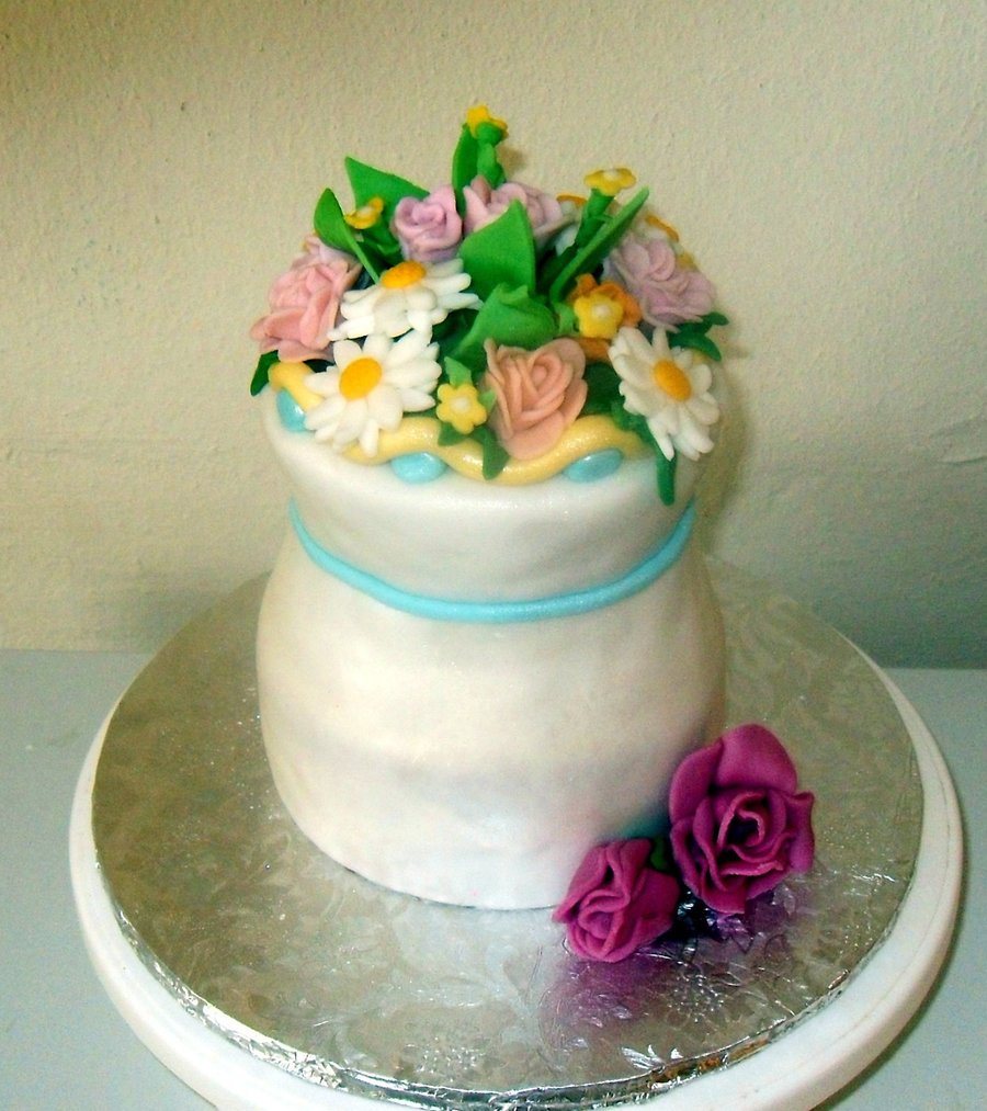 Flower Vase Cake