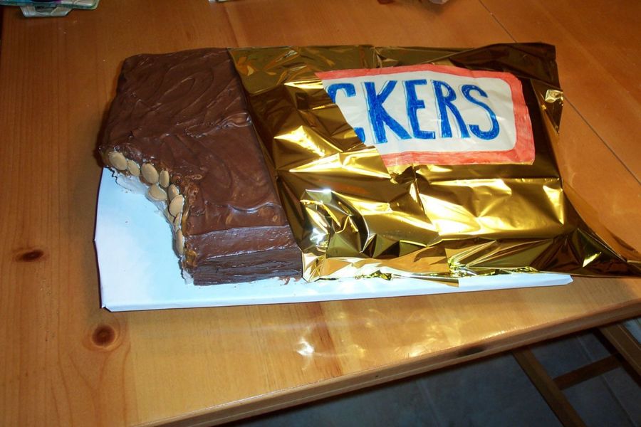 Snickers Candy Bar Cake