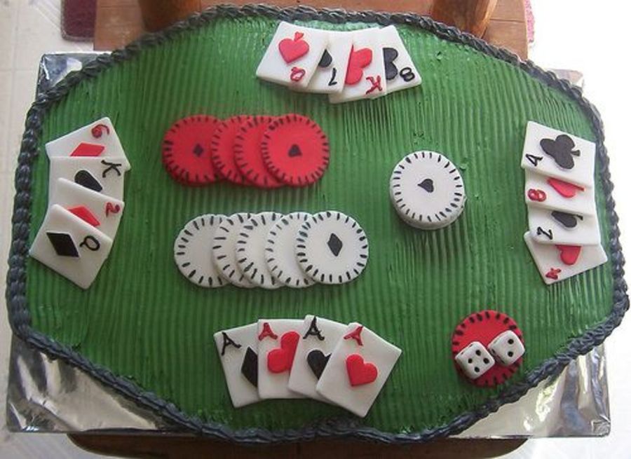 Poker Table Cake