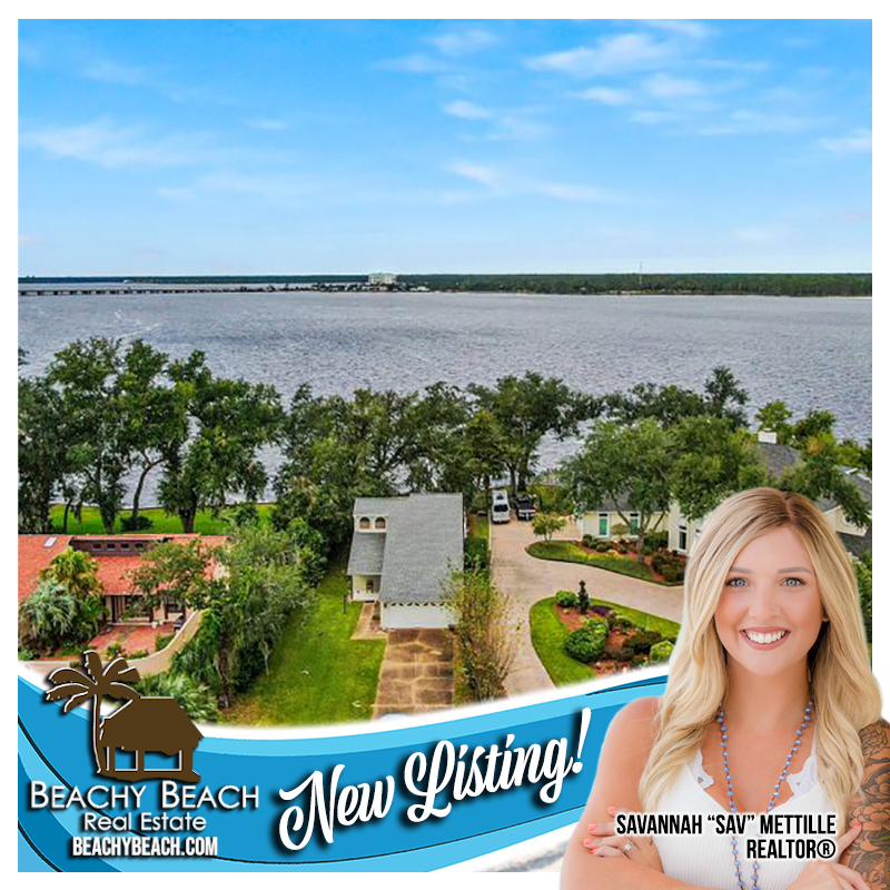 Home for Sale in Lynn Haven