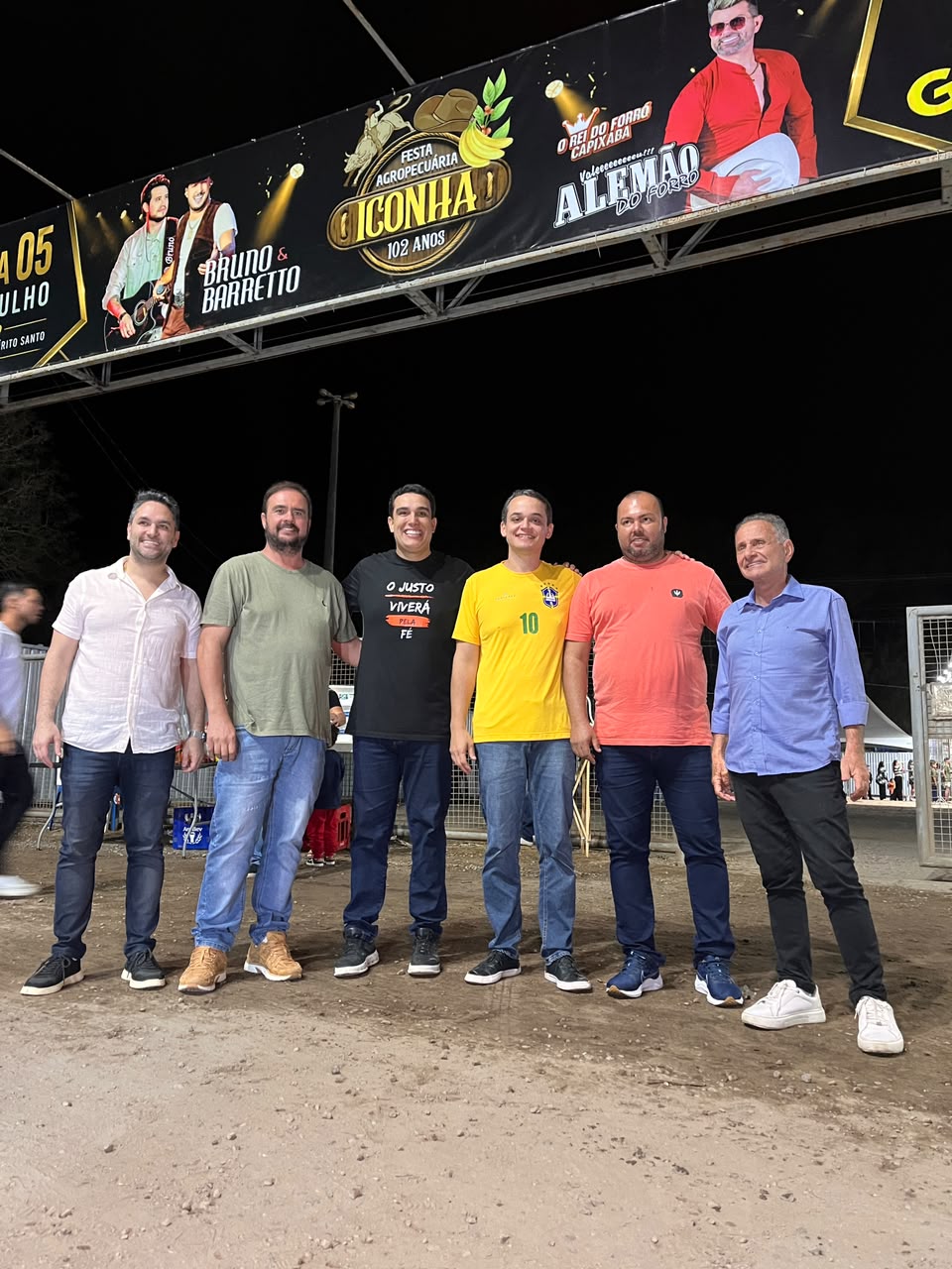 Pazolini e Erick Musso visitam empresa de transporte em Iconha e discutem logística