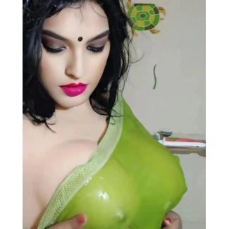 MILF Desi lady in braless wet saree leaves you speechless with her almost nude boobs