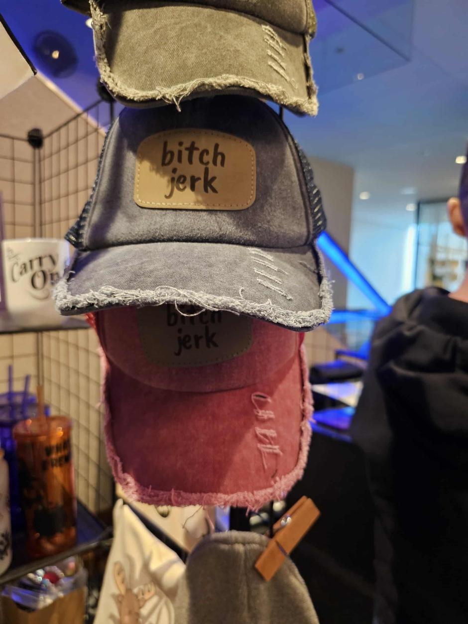 Supernatural 20th Anniversary Tour Finale in Nashville: Jensen, Jared, Mark Sheppard & SPN Family Magic | Interviews & Reviews by Center Stage Magazine #