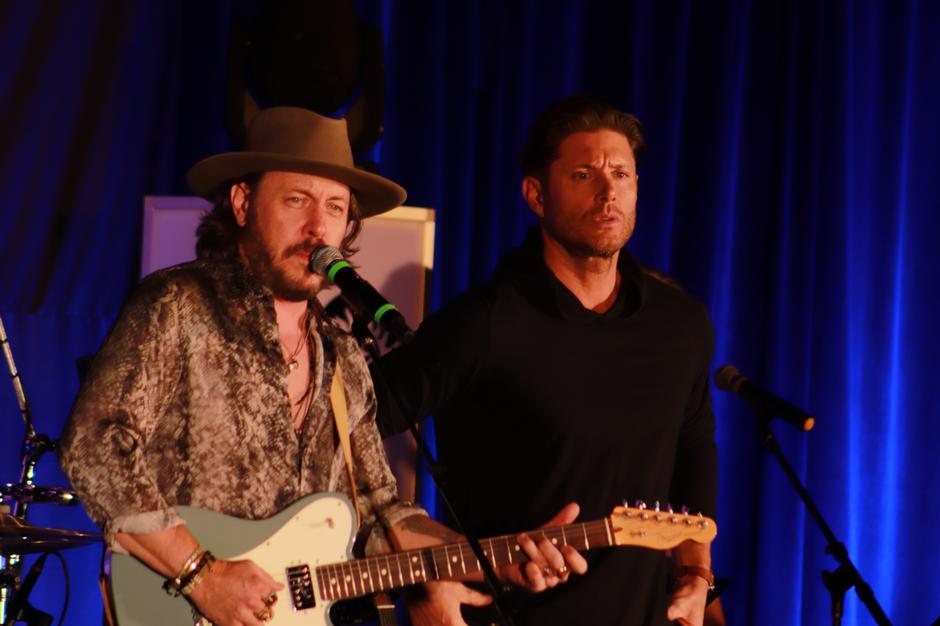 Supernatural 20th Anniversary Tour Finale in Nashville: Jensen, Jared, Mark Sheppard & SPN Family Magic | Interviews & Reviews by Center Stage Magazine #