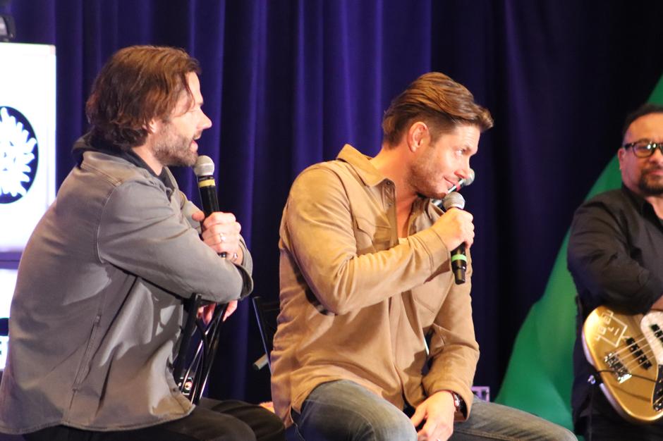 Supernatural 20th Anniversary Tour Finale in Nashville: Jensen, Jared, Mark Sheppard & SPN Family Magic | Interviews & Reviews by Center Stage Magazine #