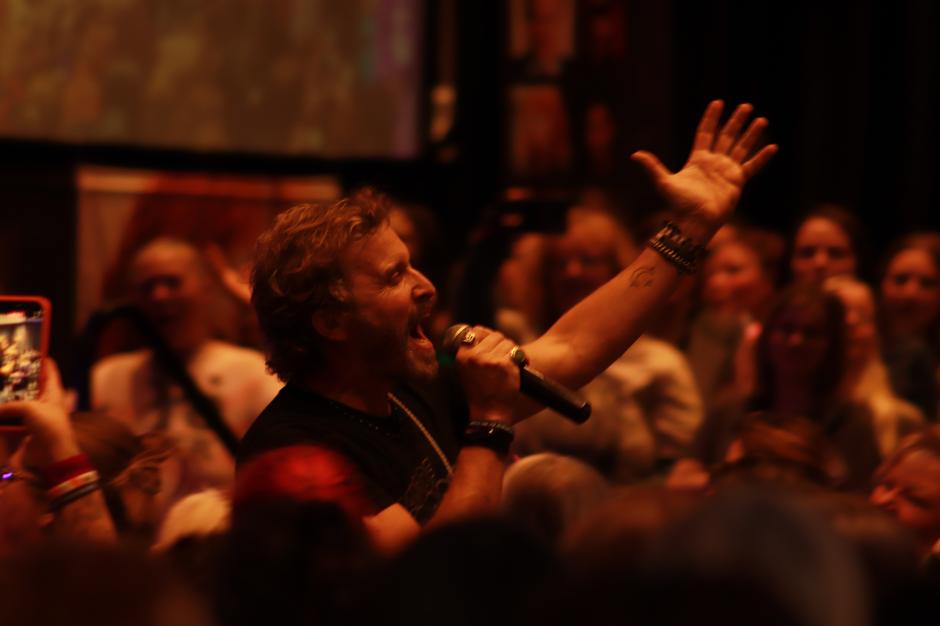 Supernatural 20th Anniversary Tour Finale in Nashville: Jensen, Jared, Mark Sheppard & SPN Family Magic | Interviews & Reviews by Center Stage Magazine #