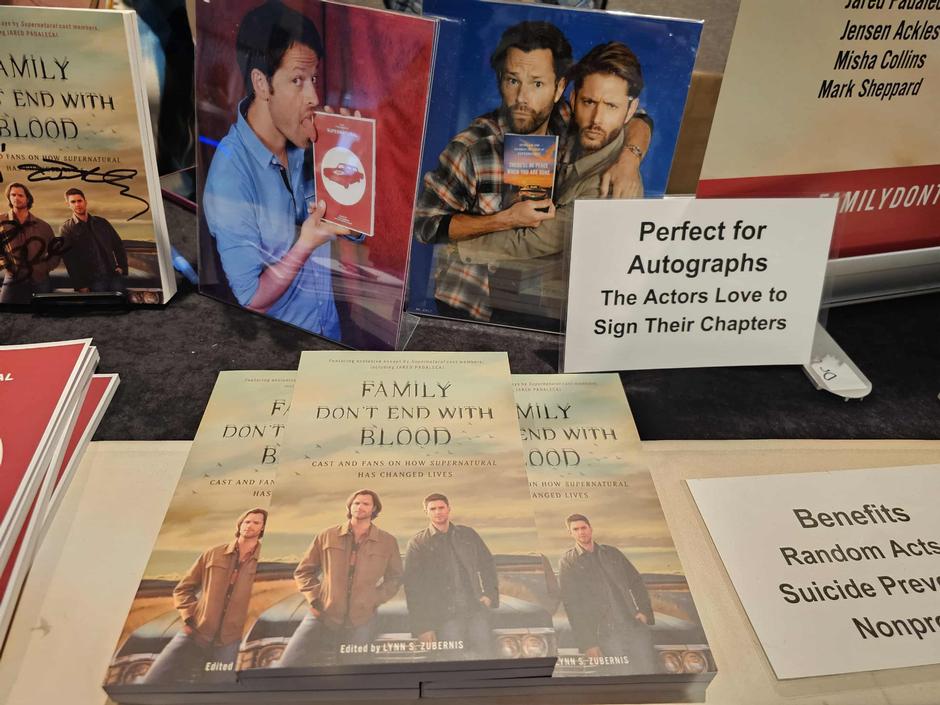 Supernatural 20th Anniversary Tour Finale in Nashville: Jensen, Jared, Mark Sheppard & SPN Family Magic | Interviews & Reviews by Center Stage Magazine #