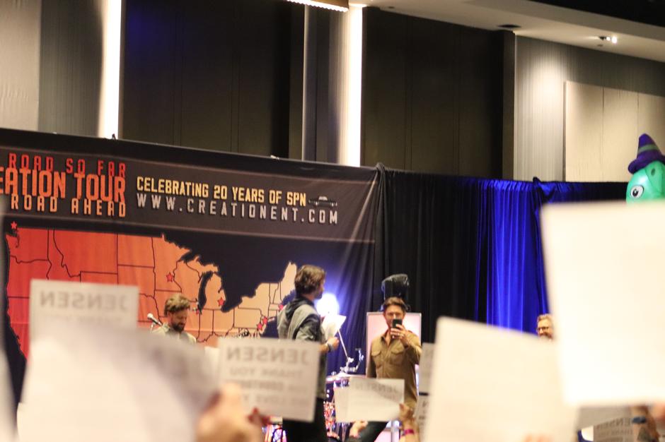 Supernatural 20th Anniversary Tour Finale in Nashville: Jensen, Jared, Mark Sheppard & SPN Family Magic | Interviews & Reviews by Center Stage Magazine #