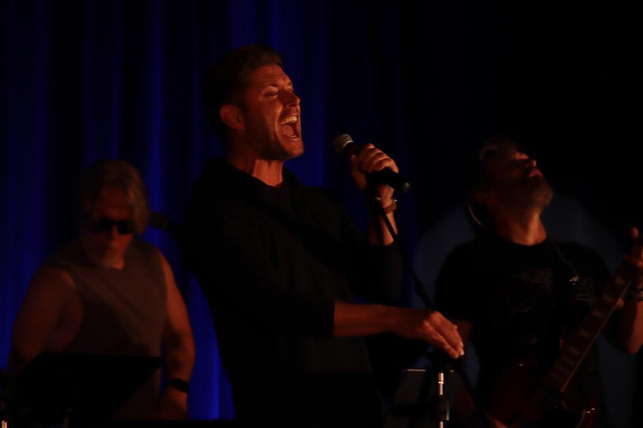 Supernatural 20th Anniversary Tour Finale in Nashville: Jensen, Jared, Mark Sheppard & SPN Family Magic | Interviews & Reviews by Center Stage Magazine #