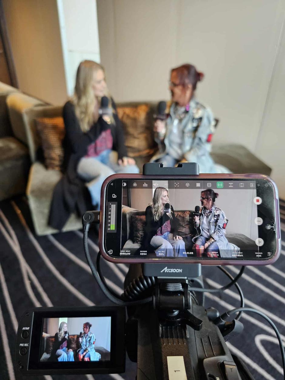 Exclusive Samantha Smith Interview: Mary Winchester Star on Supernatural | Interviews & Reviews by Center Stage Magazine #