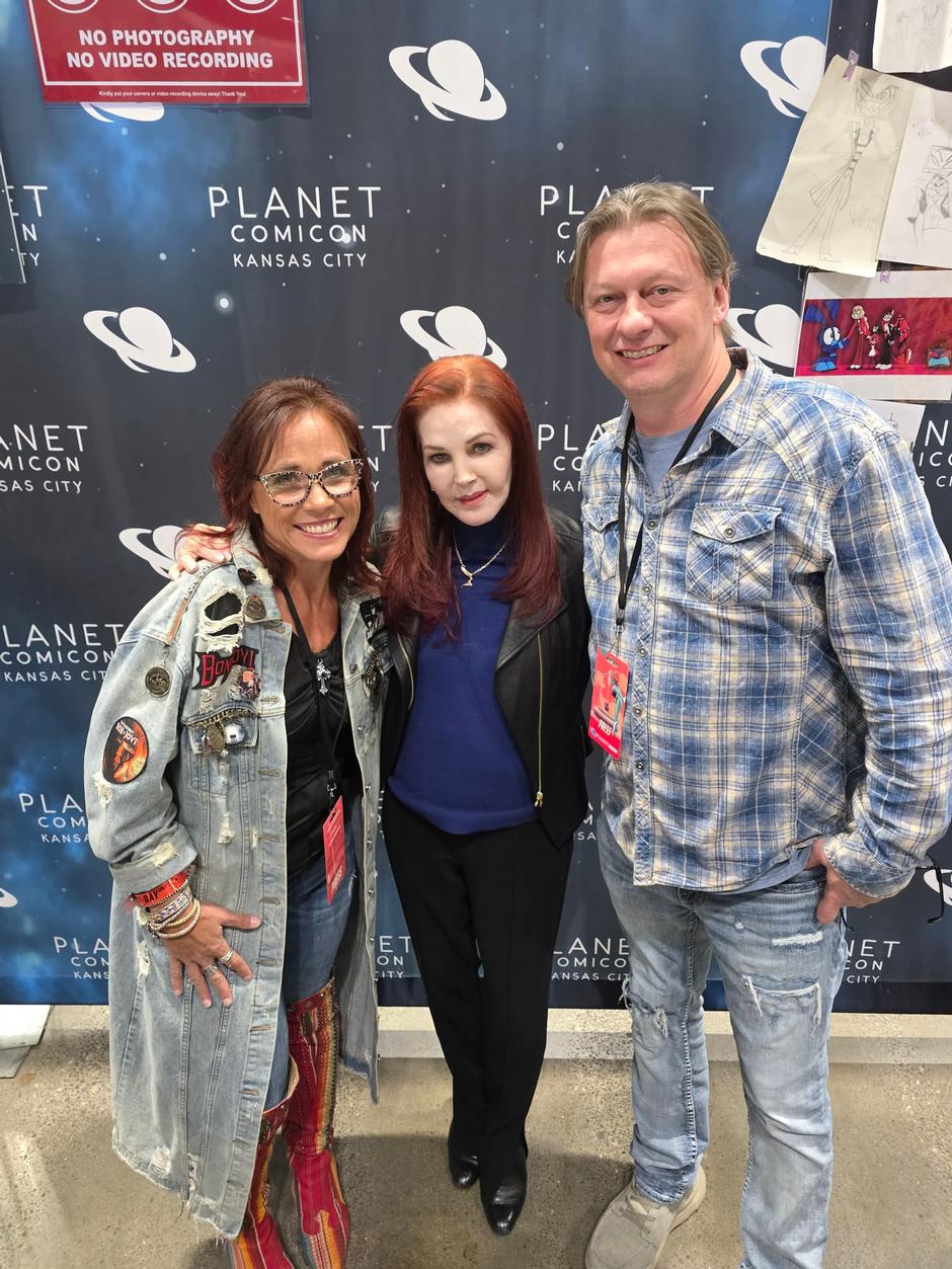 Planet Comicon Kansas City 2026 Review: Flawless Panels, Epic Cosplay & Star-Studded Weekend | Interviews & Reviews by Center Stage Magazine #