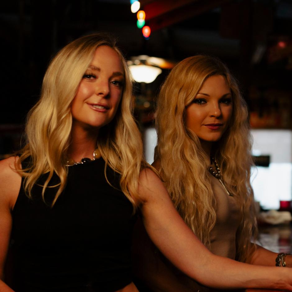 American Blonde Releases Heartfelt New Single “Delta Home” – Exclusive Premiere + Candlebox Tour Announcement | Interviews & Reviews by Center Stage Magazine #