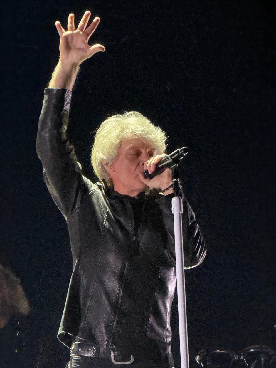 Bon Jovi Proves It’s All About the Fans at Madison Square Garden Residency | Interviews & Reviews by Center Stage Magazine #