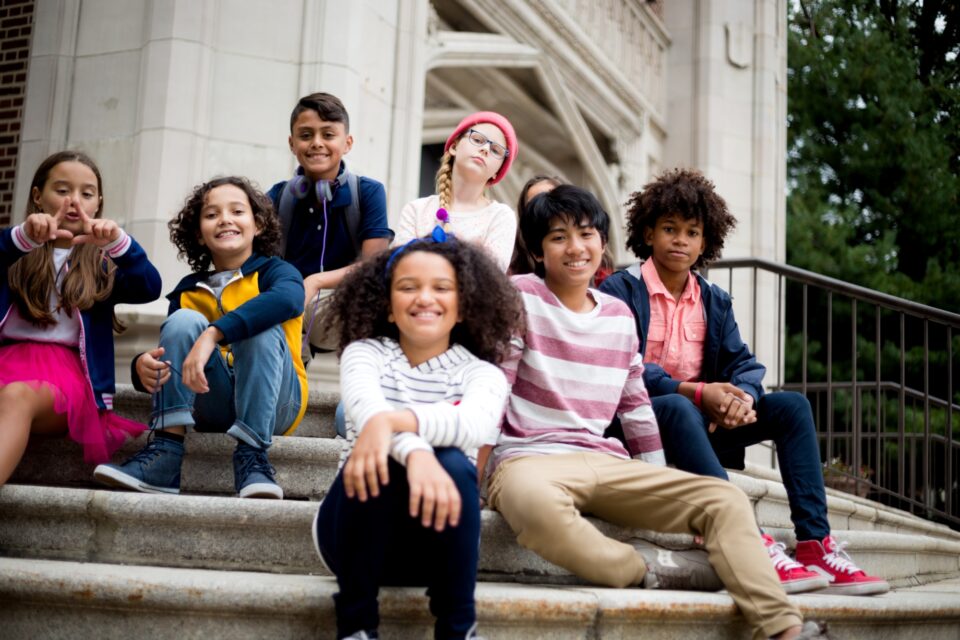 Elem middle school group on steps