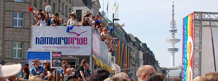Parade zum Christopher Street Day Hamburg