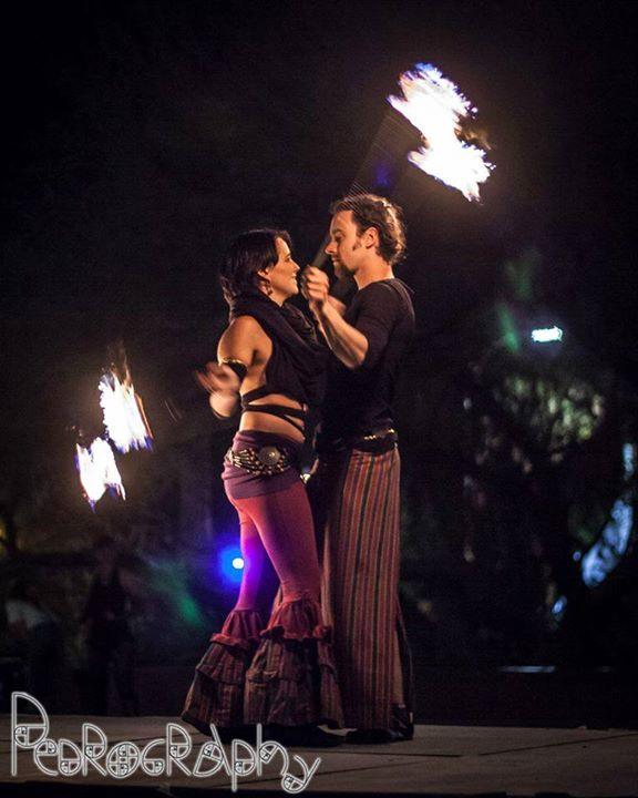 Partner Poi @ Cirque Roots