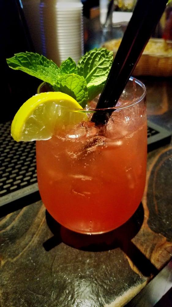 SomaR Bar and Lounge, photo 4 of 5