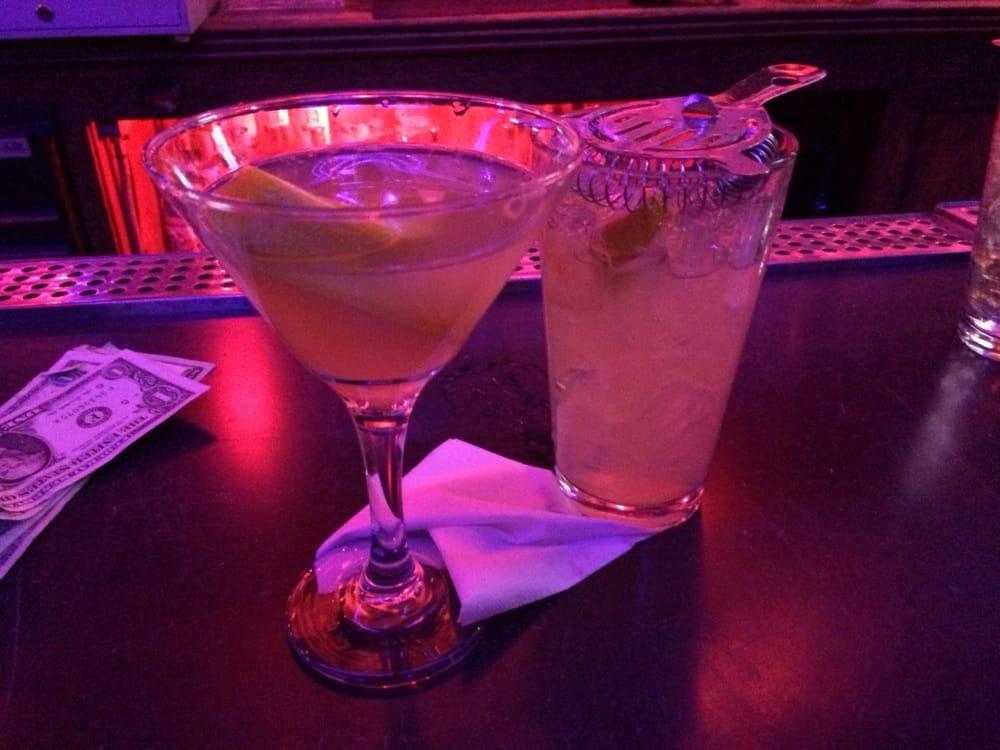 Blondie’s Bar, photo 4 of 5