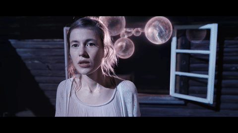 Circle_In_front_of_cabin