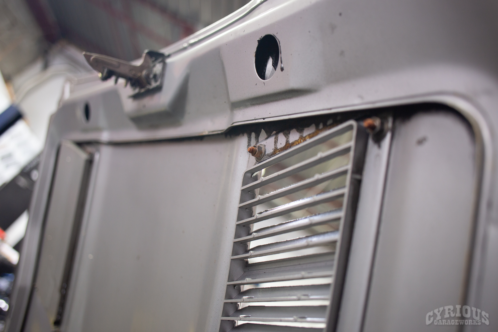 <em>Hints of oil spray were on almost every panel. They were thorough!</em>