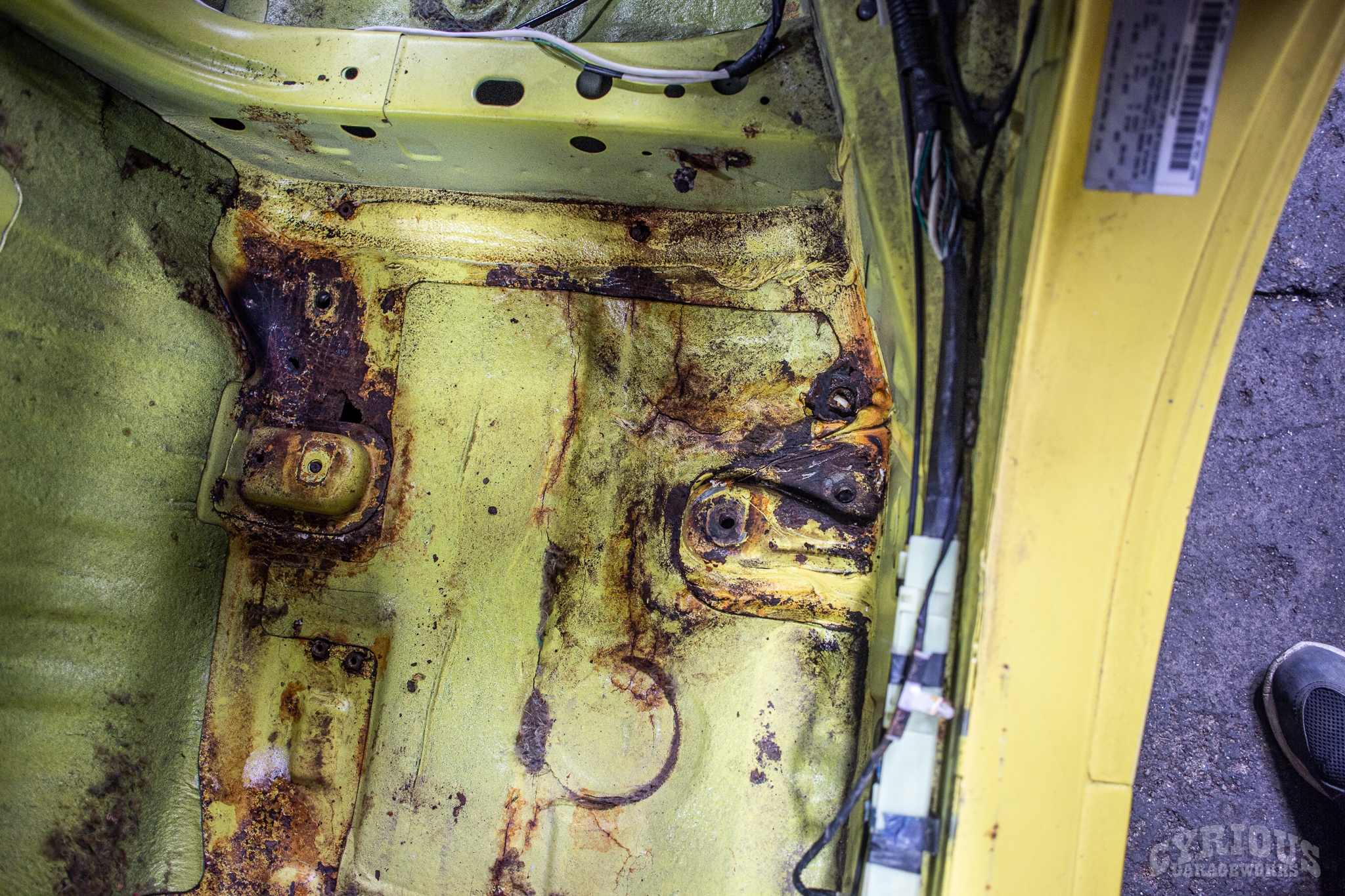 Mazda RX-7 - Rotary Rustbox Restoration - Cyrious Garageworks