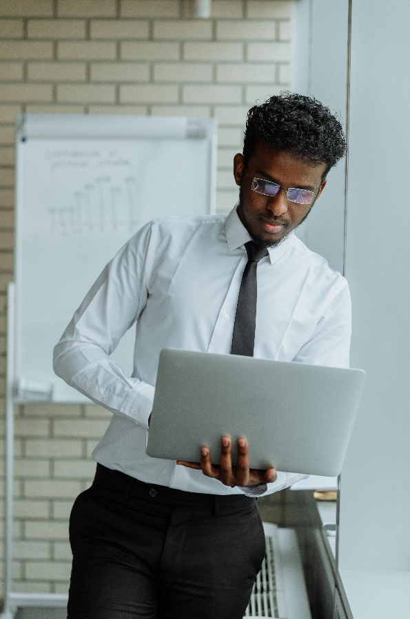 Do You Need a Change Management Certification? Pros and Cons