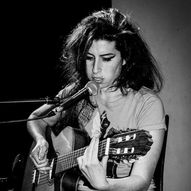 Exclusive Picture of Amy Winehouse in a South London Nightclub in 2006
