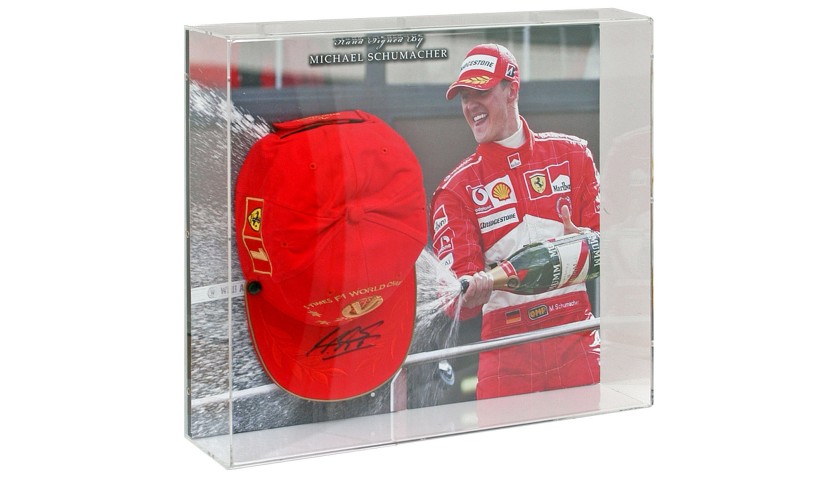 Cappellino Ferrari firmato da Michael Schumacher - CharityStars