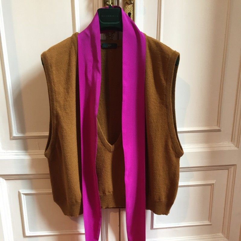 jejia grace gilet in rust lambswool and silk