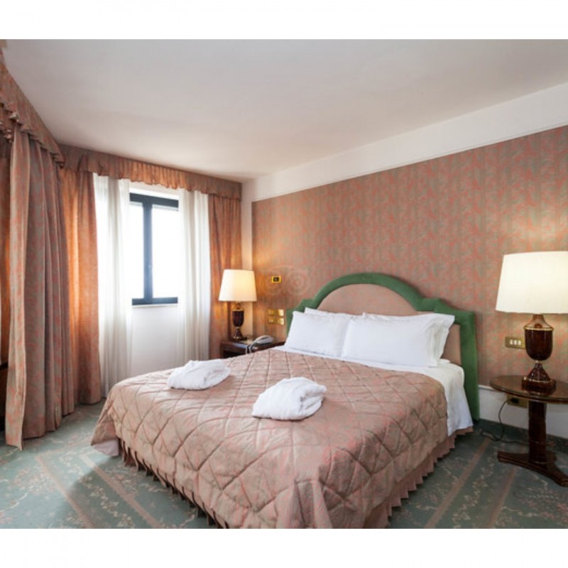 4-Night Stay for 2 at the Grand Hotel Excelsior in Reggio Calabria, Italy