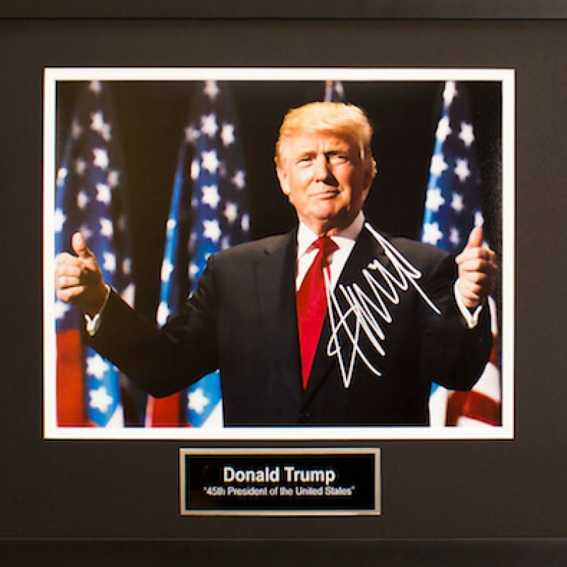 Fotografia autografata dal presidente Donald Trump