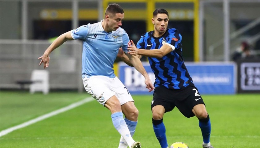 Maglia ufficiale Hakimi Inter-Lazio, Chinese New Year - Autografata -  CharityStars