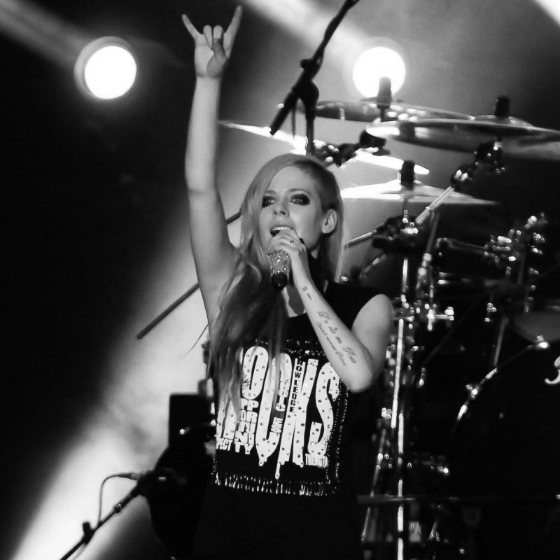 Early Access VIP Tickets for Avril Lavigne in Milan, Italy March 15