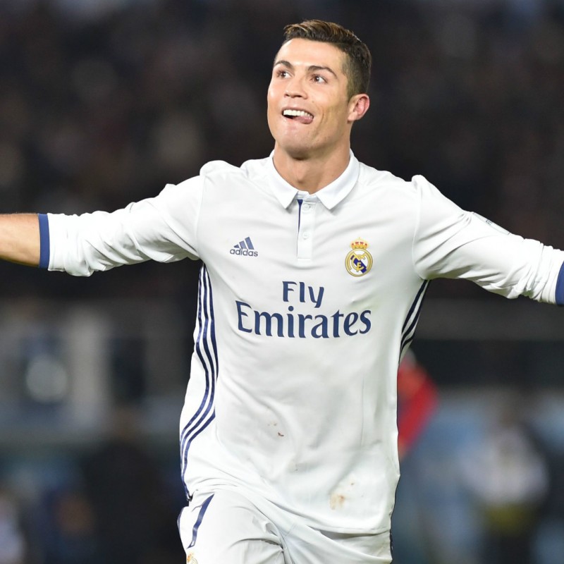 Signed Cristiano Ronaldo 2016/2017 Home Jersey