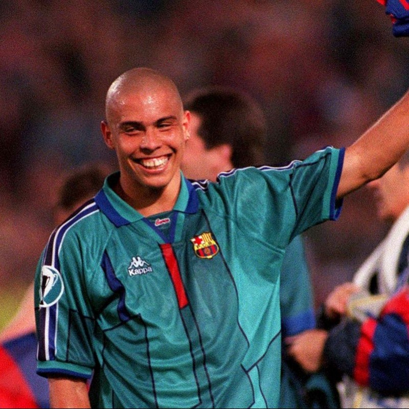 Ronaldo Nazario Signed Barcelona Away 1996-1997 Shirt